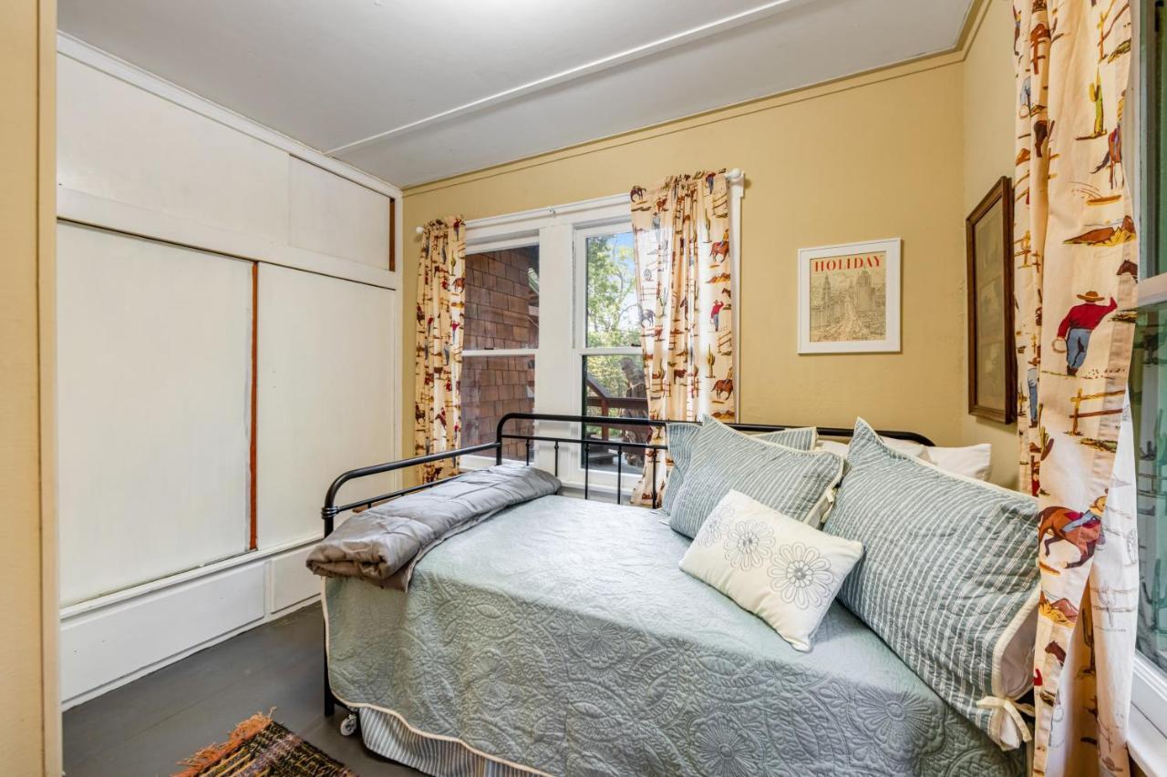Idyllwild Glory Days Villa Bagian luar foto
